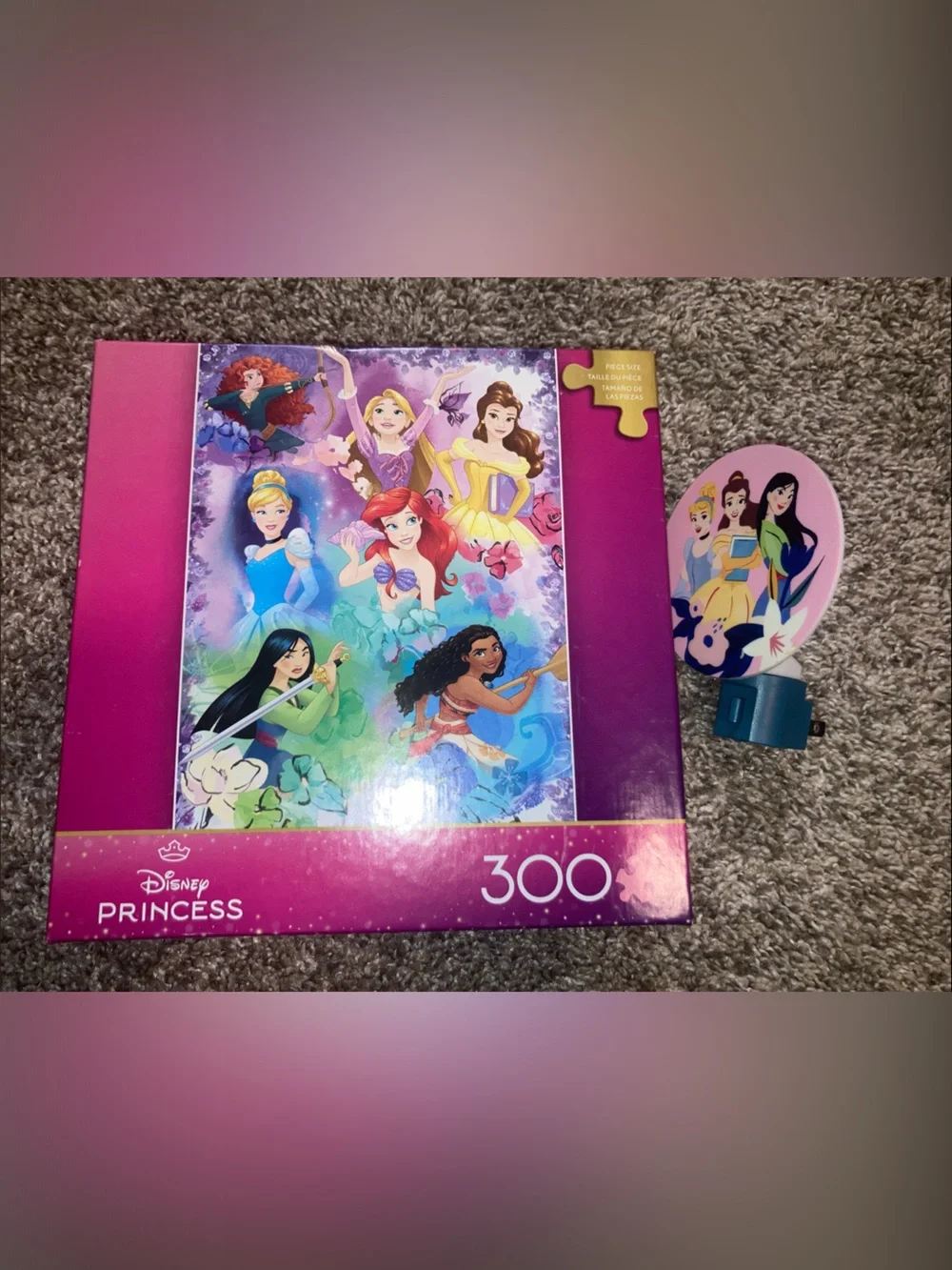 Disney Princess 300-Piece Jigsaw Puzzle & Plugin Night Light